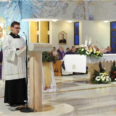13 decembrie: Iaşi: Deschiderea porţii sfinte a Anului Jubiliar