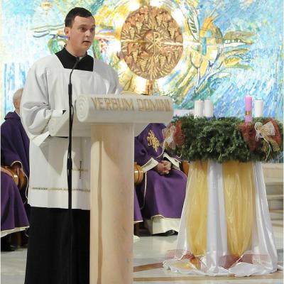 13 decembrie: Iaşi: Deschiderea porţii sfinte a Anului Jubiliar