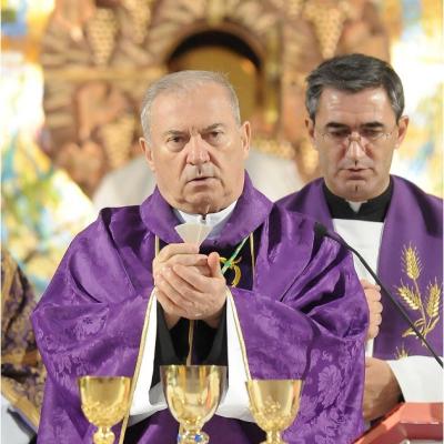 13 decembrie: Iaşi: Deschiderea porţii sfinte a Anului Jubiliar