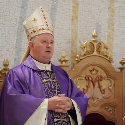 13 decembrie: Iaşi: Deschiderea porţii sfinte a Anului Jubiliar
