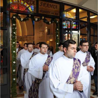 13 decembrie: Iaşi: Deschiderea porţii sfinte a Anului Jubiliar