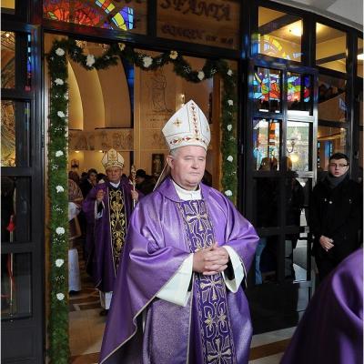13 decembrie: Iaşi: Deschiderea porţii sfinte a Anului Jubiliar