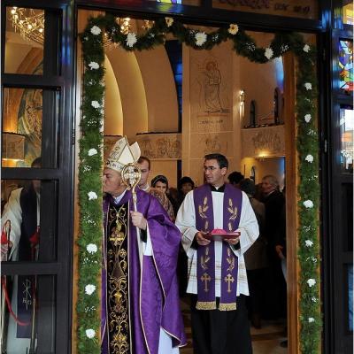 13 decembrie: Iaşi: Deschiderea porţii sfinte a Anului Jubiliar