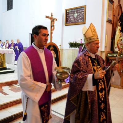 13 decembrie: Cacica: Inaugurarea Anului Sfânt al Milostivirii şi deschiderea Porţii Sfinte