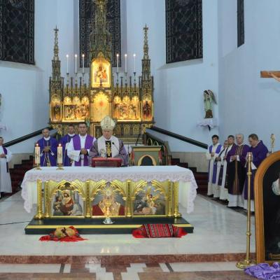 13 decembrie: Cacica: Inaugurarea Anului Sfânt al Milostivirii şi deschiderea Porţii Sfinte