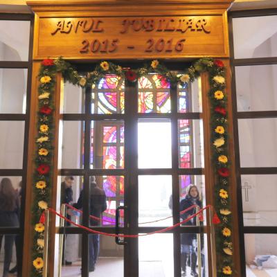 13 decembrie: Iaşi: Deschiderea porţii sfinte a Anului Jubiliar. Foto: Andrei Gherghel