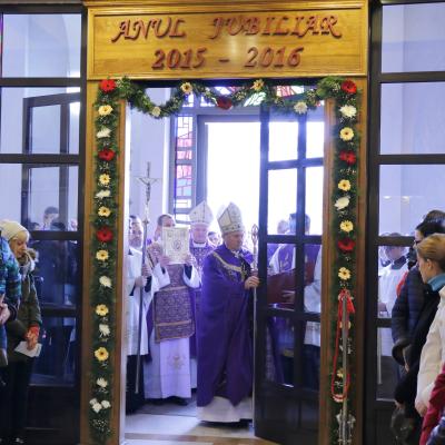 13 decembrie: Iaşi: Deschiderea porţii sfinte a Anului Jubiliar. Foto: Andrei Gherghel