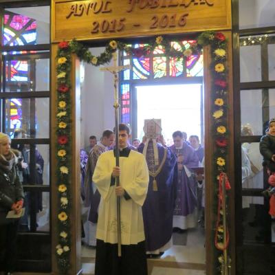 13 decembrie: Iaşi: Deschiderea porţii sfinte a Anului Jubiliar. Foto: Andrei Gherghel
