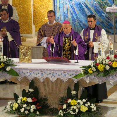 13 decembrie: Iaşi: Deschiderea porţii sfinte a Anului Jubiliar. Foto: Andrei Gherghel