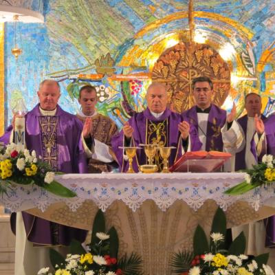 13 decembrie: Iaşi: Deschiderea porţii sfinte a Anului Jubiliar. Foto: Andrei Gherghel