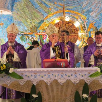 13 decembrie: Iaşi: Deschiderea porţii sfinte a Anului Jubiliar. Foto: Andrei Gherghel