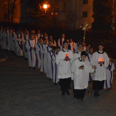 13 decembrie: Bacău: Deschiderea Porţii sfinte a Milostivirii