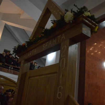 13 decembrie: Bacău: Deschiderea Porţii sfinte a Milostivirii