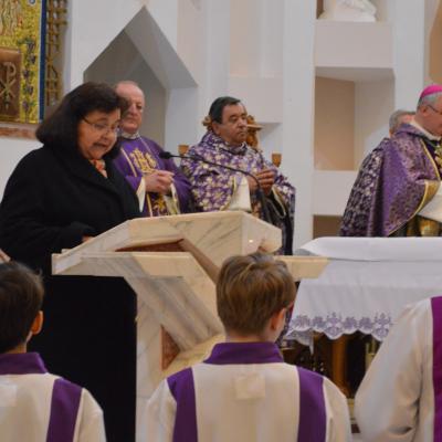 13 decembrie: Bacău: Deschiderea Porţii sfinte a Milostivirii