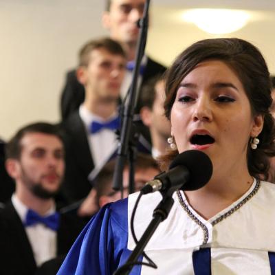 13 decembrie: Iaşi: Concert de colinde al Corului "Juvenes Ecclesiae" în catedrala "Sfânta Fecioară Maria, Regină"