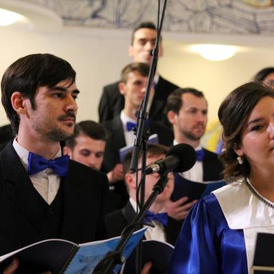 13 decembrie: Iaşi: Concert de colinde al Corului "Juvenes Ecclesiae" în catedrala "Sfânta Fecioară Maria, Regină"