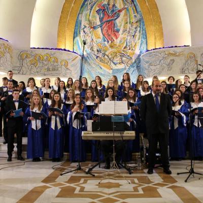13 decembrie: Iaşi: Concert de colinde al Corului "Juvenes Ecclesiae" în catedrala "Sfânta Fecioară Maria, Regină"