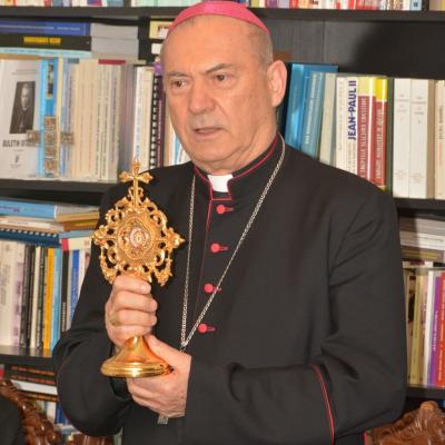 15 decembrie: Iaşi: Lansarea cărţii "Pelerinul iubirii milostive. Sfântul Ioan Paul al II-lea şi România", de Ecaterina Hanganu, la sediul Episcopiei Romano-Catolice de Iaşi