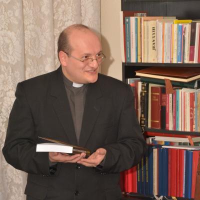 15 decembrie: Iaşi: Lansarea cărţii "Pelerinul iubirii milostive. Sfântul Ioan Paul al II-lea şi România", de Ecaterina Hanganu, la sediul Episcopiei Romano-Catolice de Iaşi