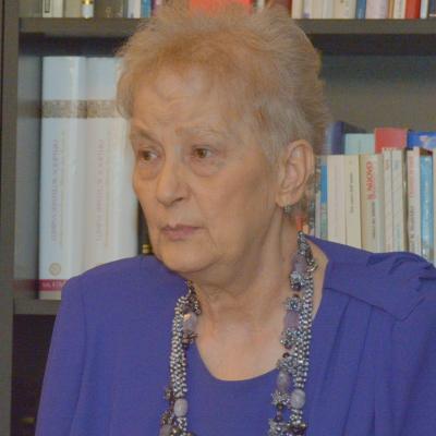 15 decembrie: Iaşi: Lansarea cărţii "Pelerinul iubirii milostive. Sfântul Ioan Paul al II-lea şi România", de Ecaterina Hanganu, la sediul Episcopiei Romano-Catolice de Iaşi