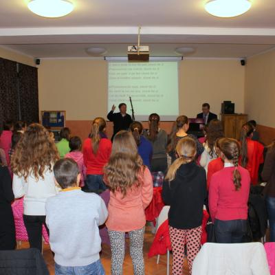 17 decembrie: Buruieneşti: Comemorarea a 10 ani de la trecerea în veşnicie a părintelui Petru Ciocan, OFMConv. şi vizita echipei Radio Maria