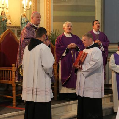 17 decembrie: Buruieneşti: Comemorarea a 10 ani de la trecerea în veşnicie a părintelui Petru Ciocan, OFMConv. şi vizita echipei Radio Maria
