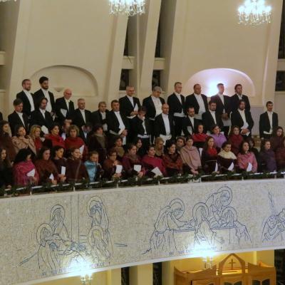 21 decembrie: Iaşi: Concert de Crăciun organizat de Filarmonica "Moldova" în catedrala "Sfânta Fecioară Maria, Regină"