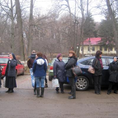 26 decembrie: Iaşi "Sfânta Tereza": Pruncuşorul Isus în vizită la bolnavii de la spitalul Pădureni-Grajduri