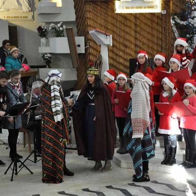 27 decembrie: Gherăeşti: Sărbătoarea Familiilor