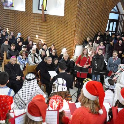 27 decembrie: Gherăeşti: Sărbătoarea Familiilor