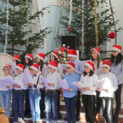 28 decembrie: Tămăşeni: Festival de colinde