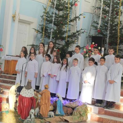 28 decembrie: Tămăşeni: Festival de colinde