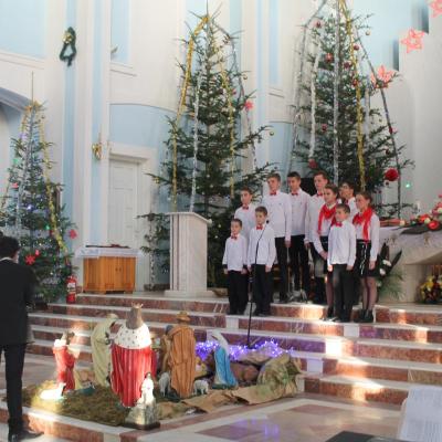 28 decembrie: Tămăşeni: Festival de colinde