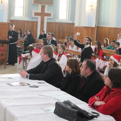 28 decembrie: Tămăşeni: Festival de colinde