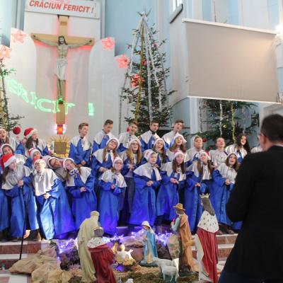 28 decembrie: Tămăşeni: Festival de colinde