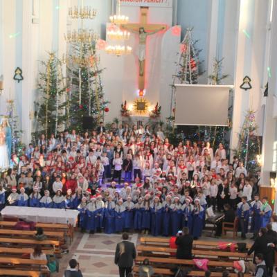 28 decembrie: Tămăşeni: Festival de colinde