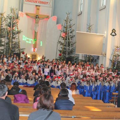 28 decembrie: Tămăşeni: Festival de colinde