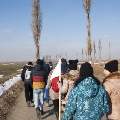 24 ianuarie: Cercetaşii din Pildeşti şi copii din Simioneşti se roagă şi se joacă împreună