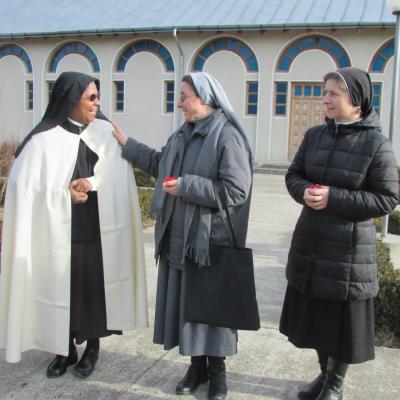 2 februarie: Oneşti: Celebrarea zonală a Zilei Mondiale a Persoanelor Consacrate
