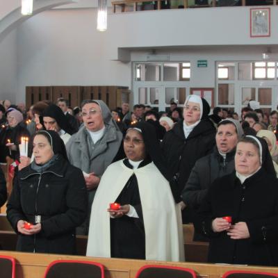 2 februarie: Oneşti: Celebrarea zonală a Zilei Mondiale a Persoanelor Consacrate