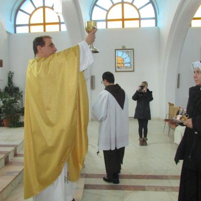 2 februarie: Oneşti: Celebrarea zonală a Zilei Mondiale a Persoanelor Consacrate