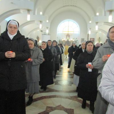2 februarie: Oneşti: Celebrarea zonală a Zilei Mondiale a Persoanelor Consacrate
