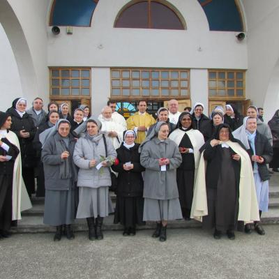 2 februarie: Oneşti: Celebrarea zonală a Zilei Mondiale a Persoanelor Consacrate
