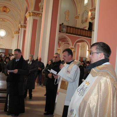 11 februarie: Luizi-Călugăra: Întâlnirea anuală a "Armatei Maicii Domnului"