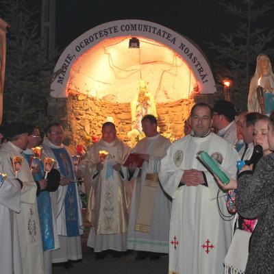 11 februarie: Luizi-Călugăra: Întâlnirea anuală a "Armatei Maicii Domnului"