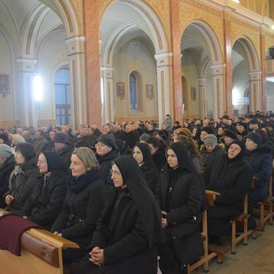 12-14 februarie: Săbăoani: Zilele familiei şi ale milostivirii în Parohia "Sfântul Arhanghel Mihail"