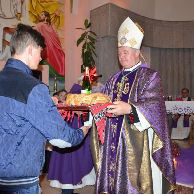 14 februarie: Teţcani: Sfinţirea unei grote dedicate persoanelor consacrate