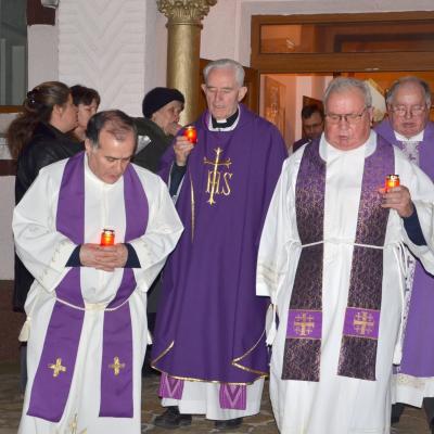 14 februarie: Teţcani: Sfinţirea unei grote dedicate persoanelor consacrate