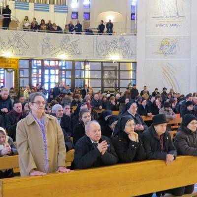 21 februarie: Iaşi: Salutul unui sfânt