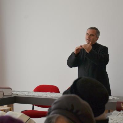 5 martie: Traian: Văduvii şi văduvele, o resursă inepuizabilă pentru Biserica locală